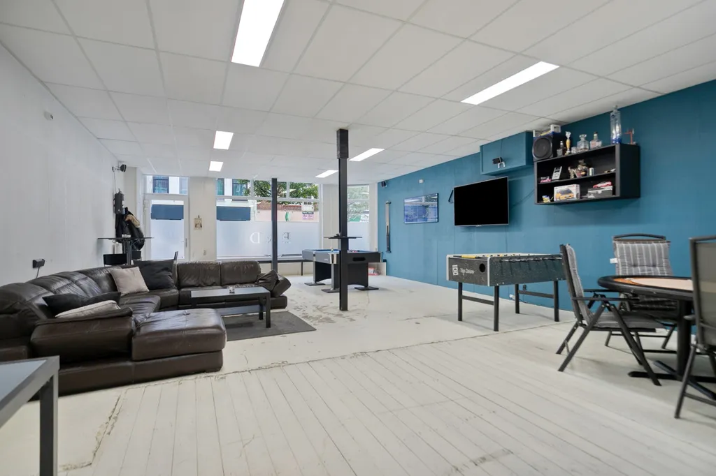 Kabinet - Mixed-Use House with Studio on Axelsestraat, Terneuzen
