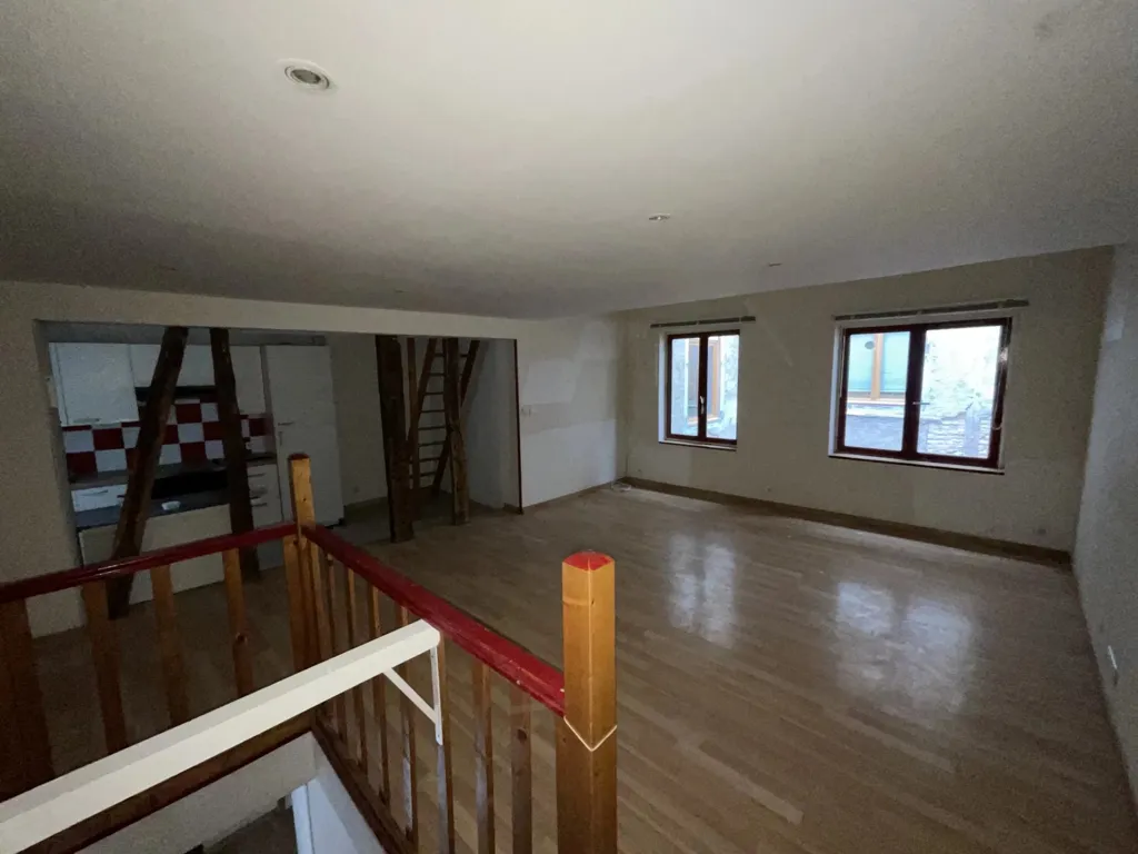 Pièces - Appartement Triplex en Centre-Ville à Réalmont