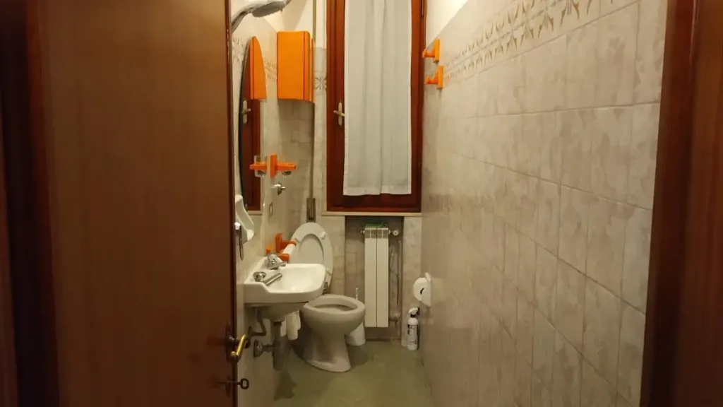 Vannitoad - Elegant Apartment with Terrace in Empoli