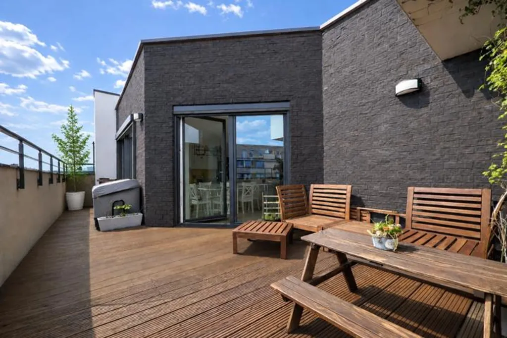Terrasse - Penthouse avec Terrasse Panoramique à Evere