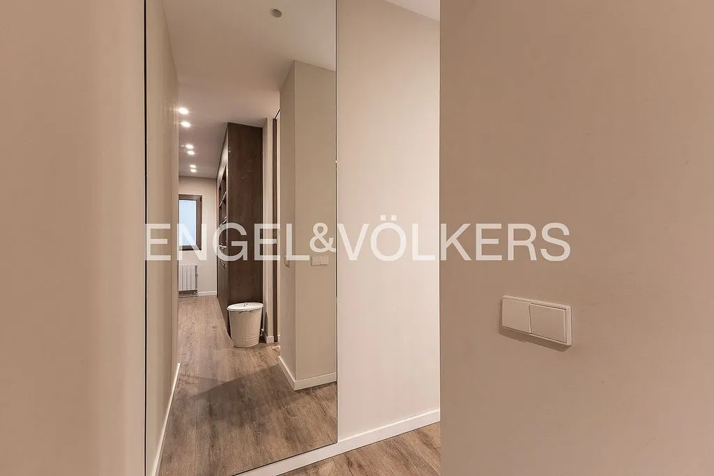 Esik - Reform Apartment with Terrace in Sant Francesc