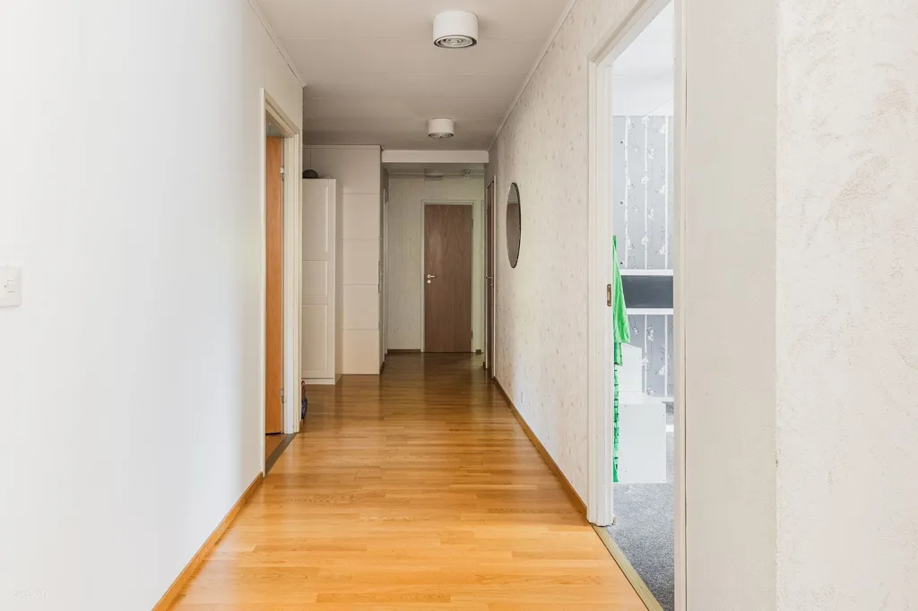 Entrée - Detached House with Pool in Lahti Patomäki