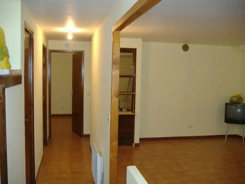 hallway_entrance
