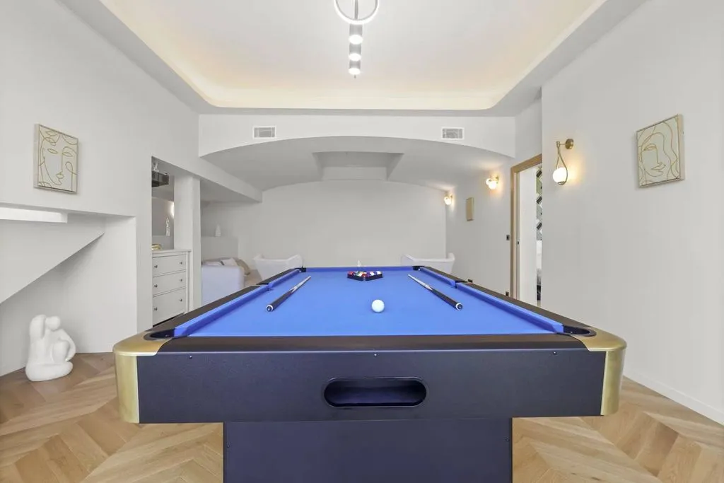 leisure_room