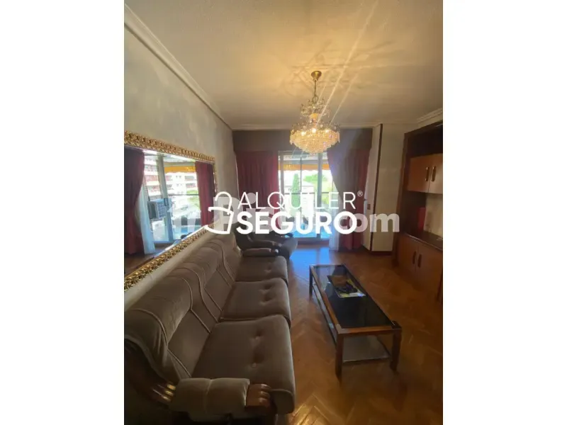 Elutuba - Ample Apartment with Terrace in Historic Centre