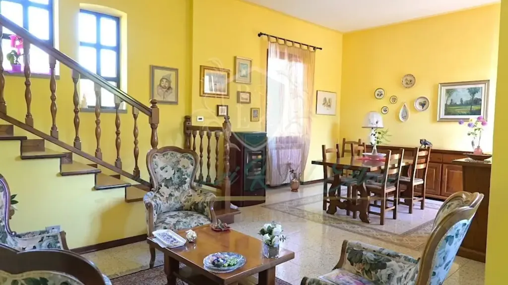 Sala da pranzo - Historic Villa with Vineyard View in San Colombano