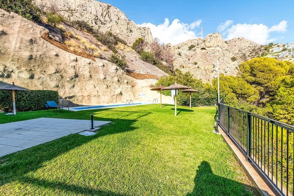 Piscine - Luxury Flat with Sea View in Mascarat