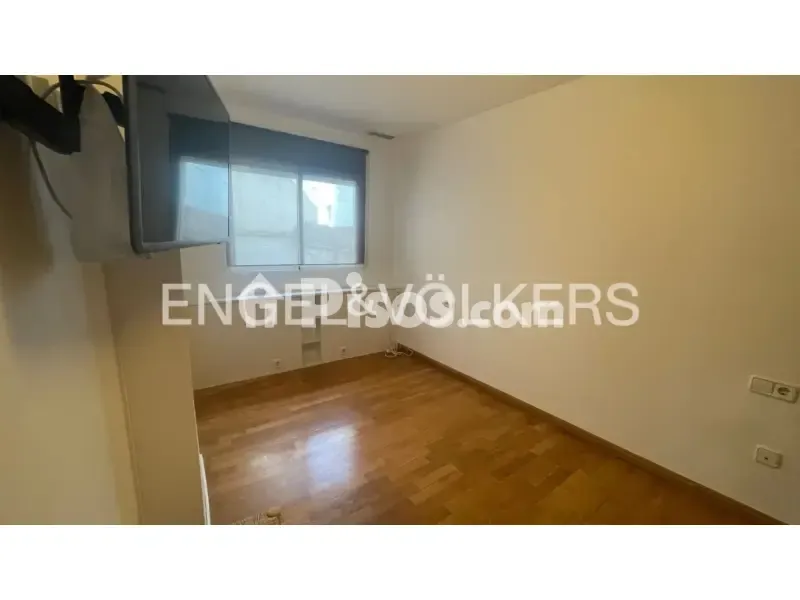Pièces - Studio Flat with Balcony in Valencia Centre