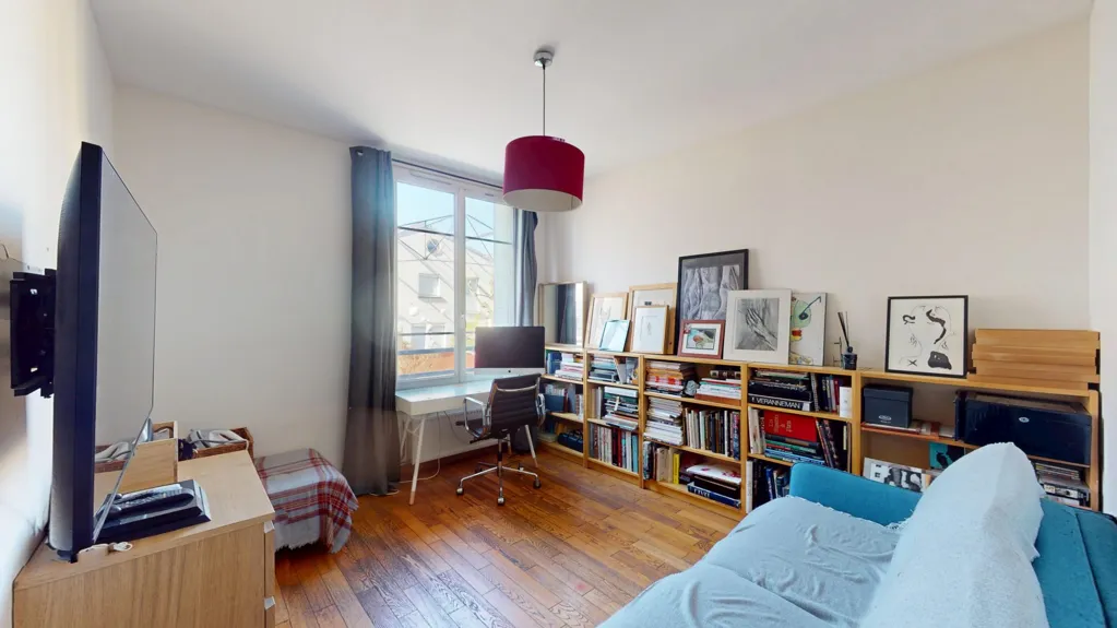 Séjour - Maison avec Cour Privative et Parking à Pantin