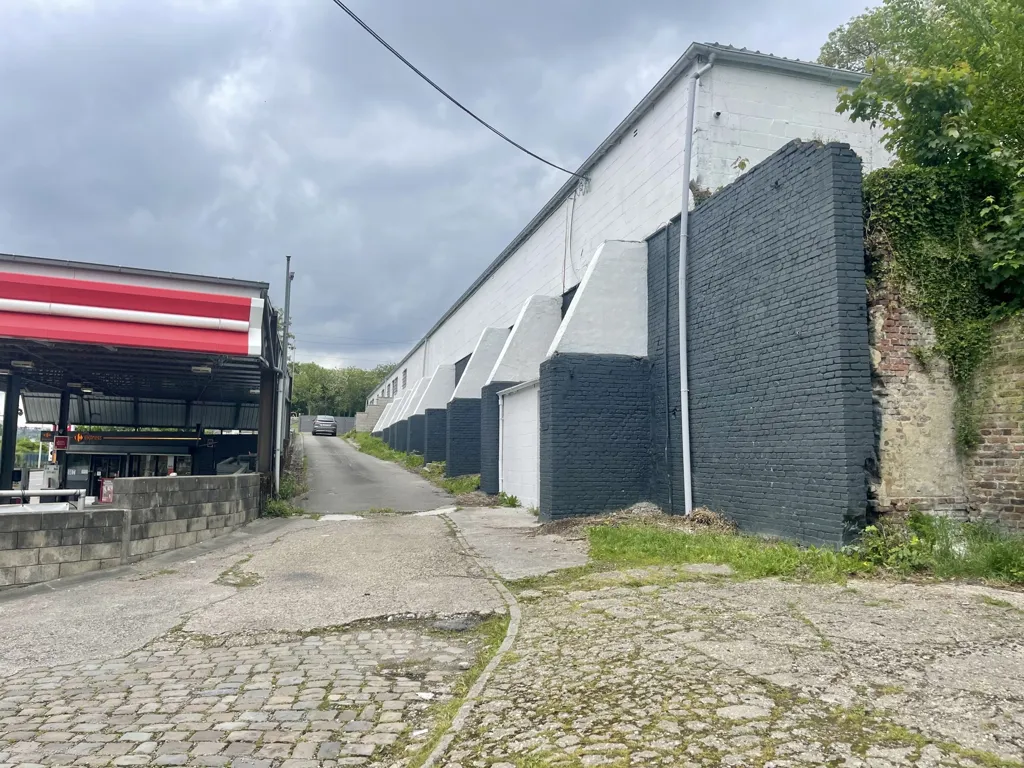 Extérieur - Site Industriel avec Bureau à Seraing