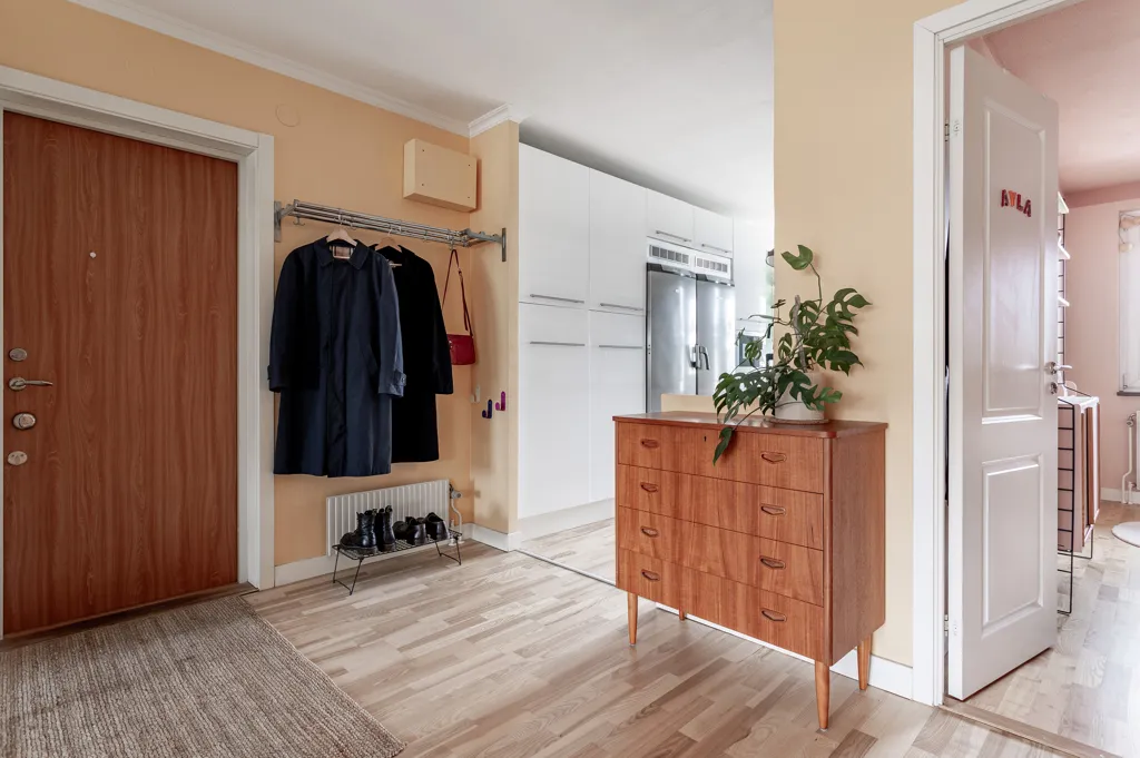 Esik - Apartment with Waterfront View in Jönköping