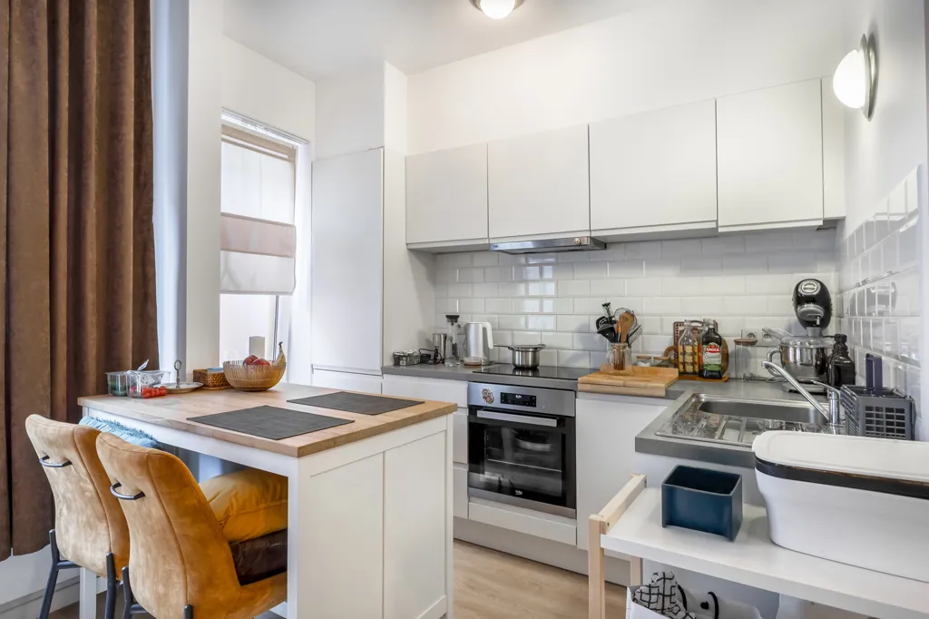 Köök - Income Property with 5th Unit Potential in Kievitwijk, Antwerp