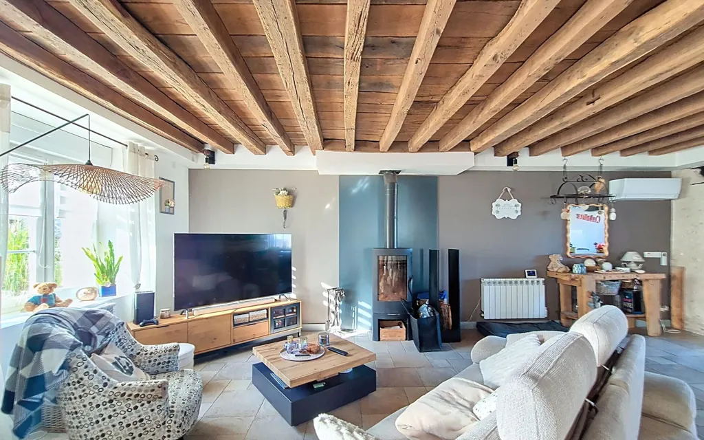 Séjour - Maison Rénovée avec Terrasse à Ingré