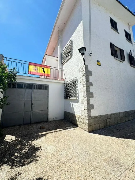 Välivaade - Luxury Villa with Large Parcel in Collado Villalba