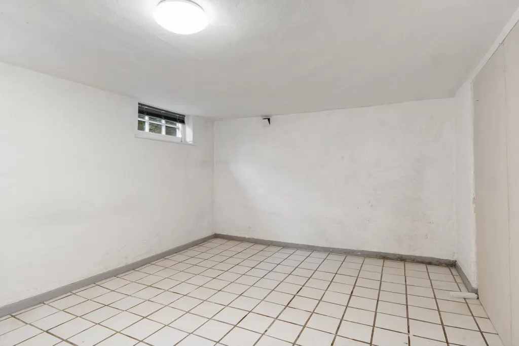 other_room