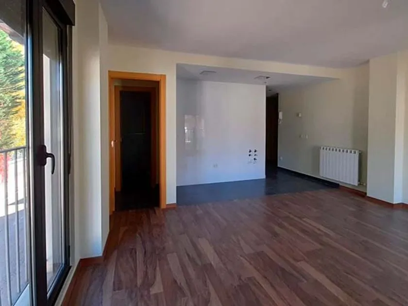 Elutuba - Duplex with Terrace in Puebla de Lillo, León