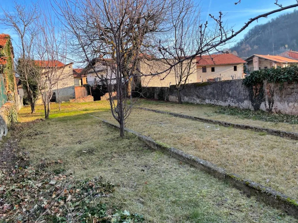 Garden - Independent House with Garden in Boves