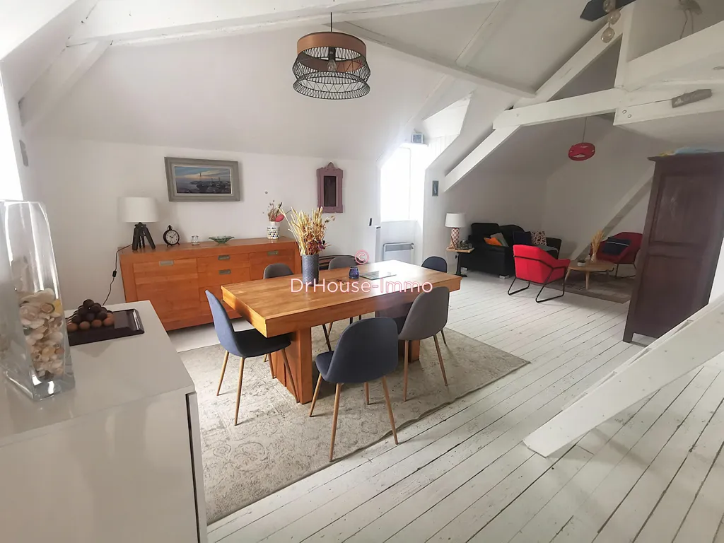 Dining Room - Charming Two-Bedroom Apartment in Batz-sur-Mer