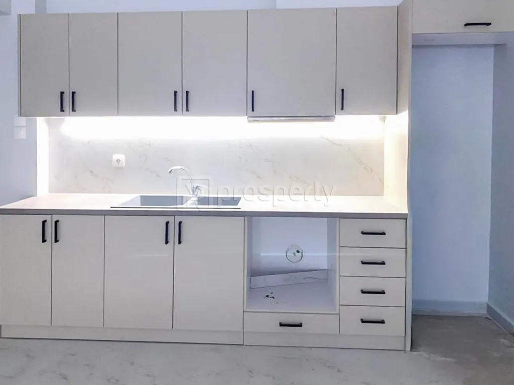 Cuisine - Renovated Apartment with City View in Athens