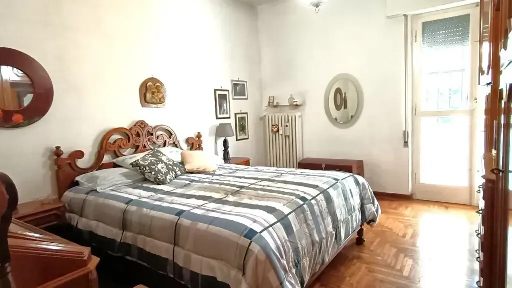 Chambres - Apartment with Veranda in Rovigo's Commenda