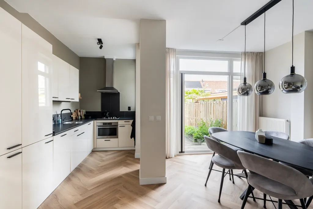 3-toaline korter asukohas Vlaardingen