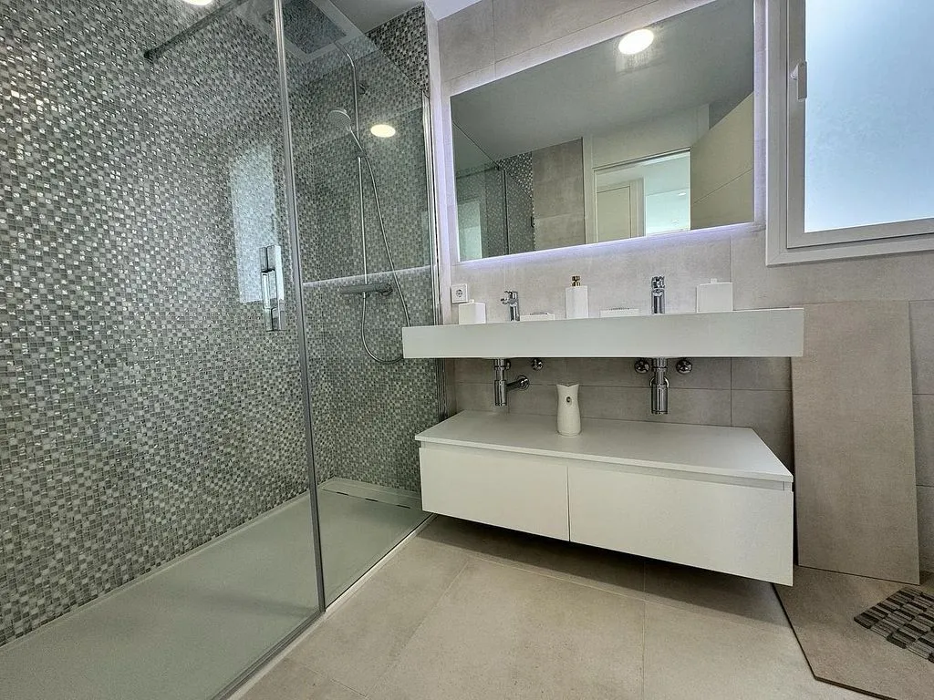 Bagni - Apartment with Pool and Terrace in San Roque