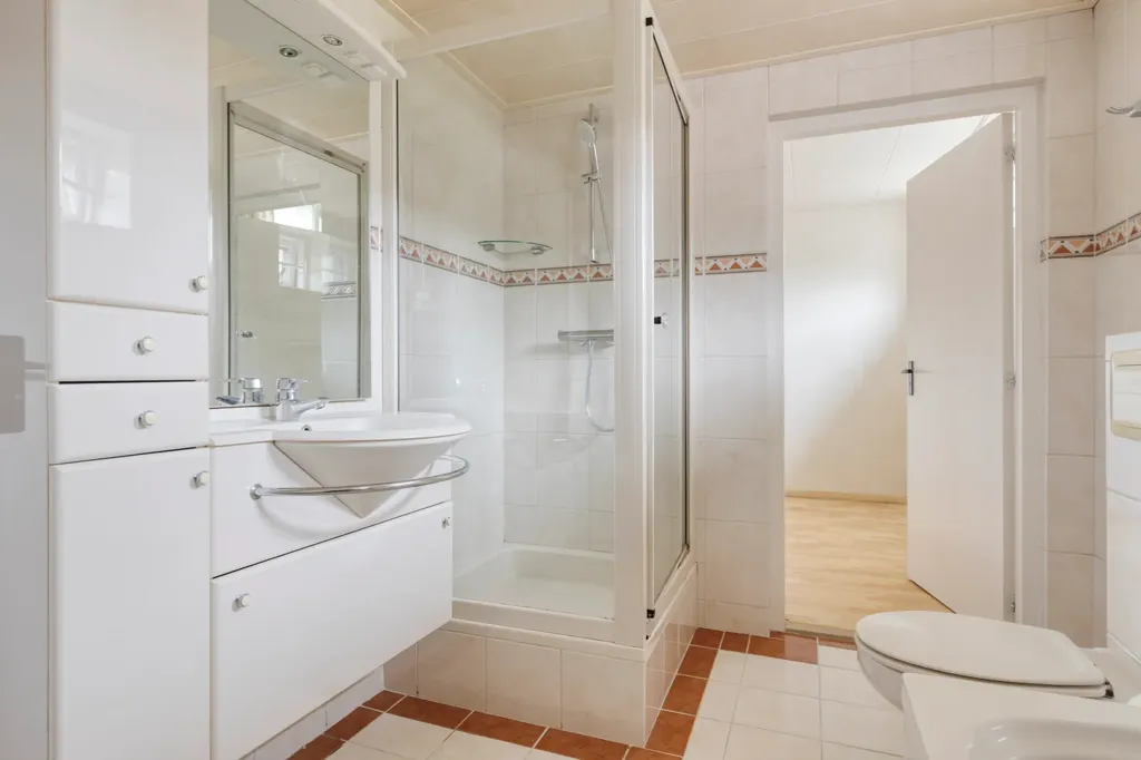 5-room house in Nieuw-vossemeer