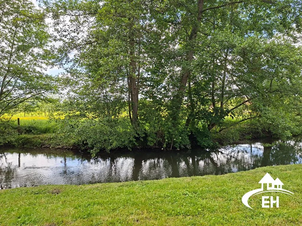 Aed - House with Riverfront Garden in Quiet Area