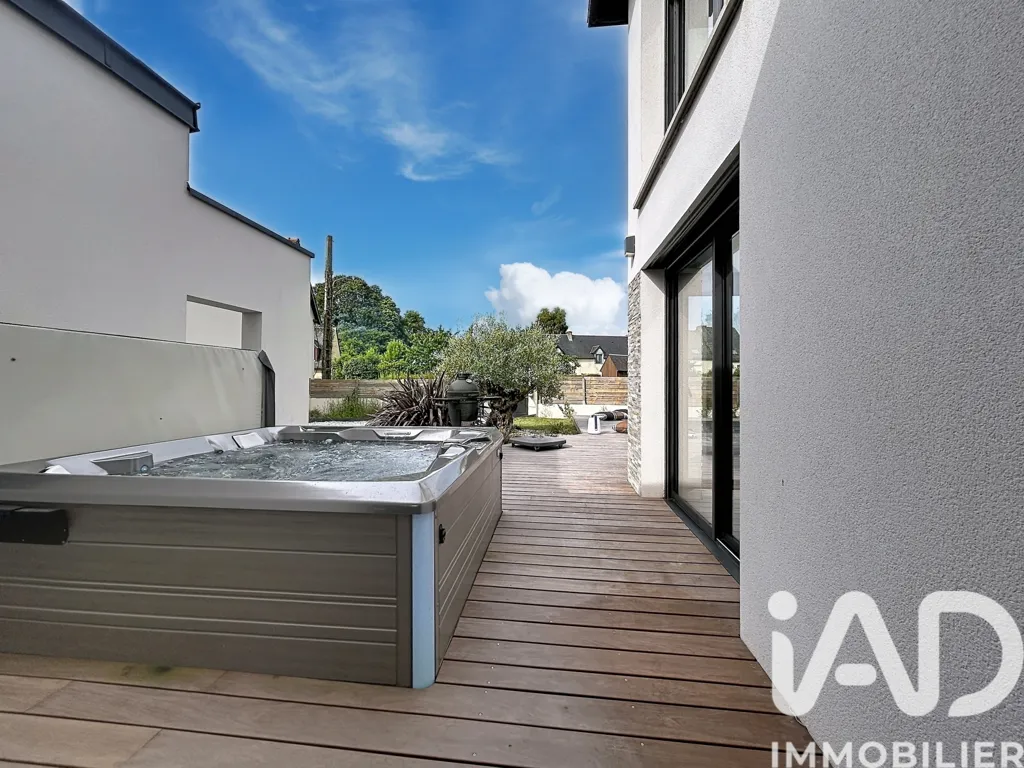Terrass - Contemporary House with Pool near Rennes