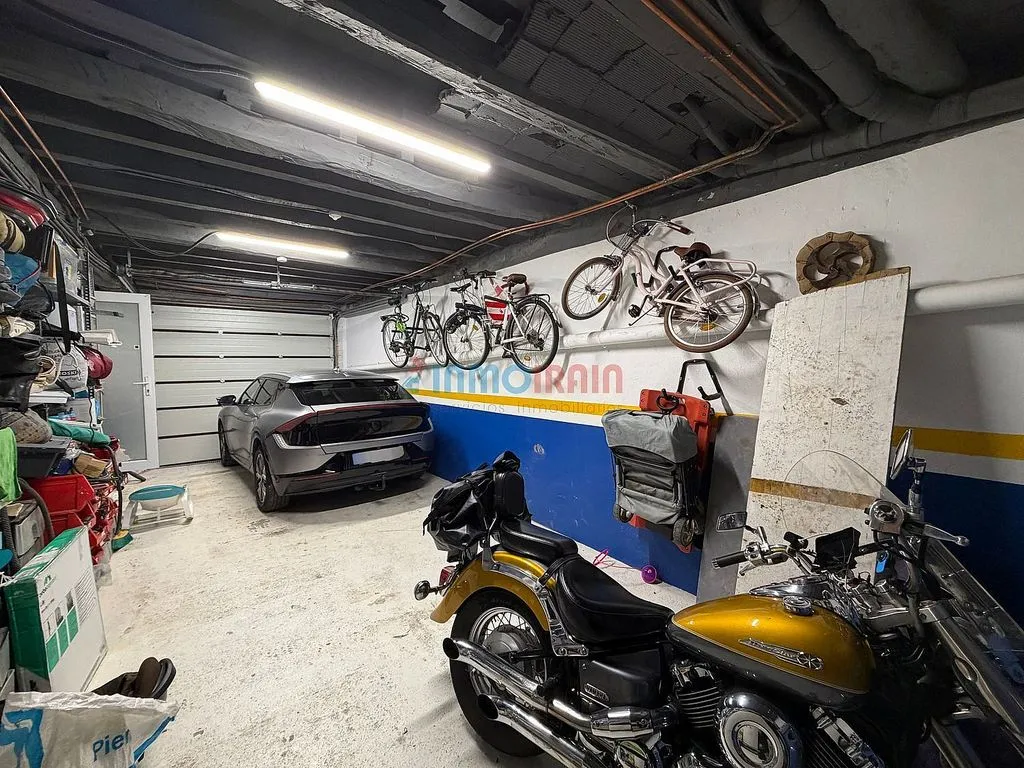 Garage - Chalet with Pool and Terrace in Ataun