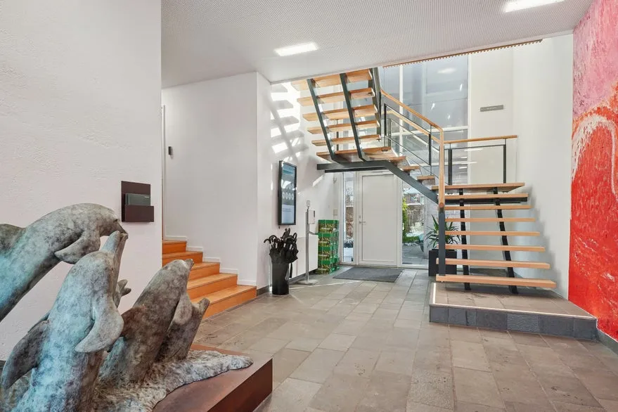 Toad - Modernised Office Space with Flexible Layout in Aarhus