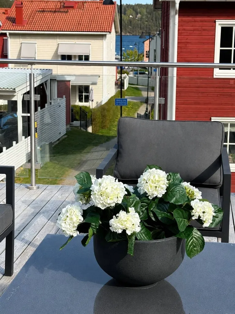 6-toaline maja asukohas Ekerö kommun