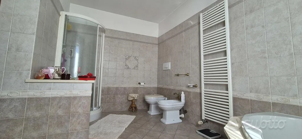 Salles de bain - Bifamiliar Villa with Private Garden in Frossasco