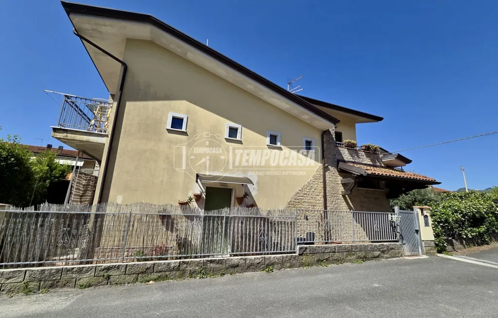 Välivaade - Rustic Villa with Garden in Castagnola, Massa