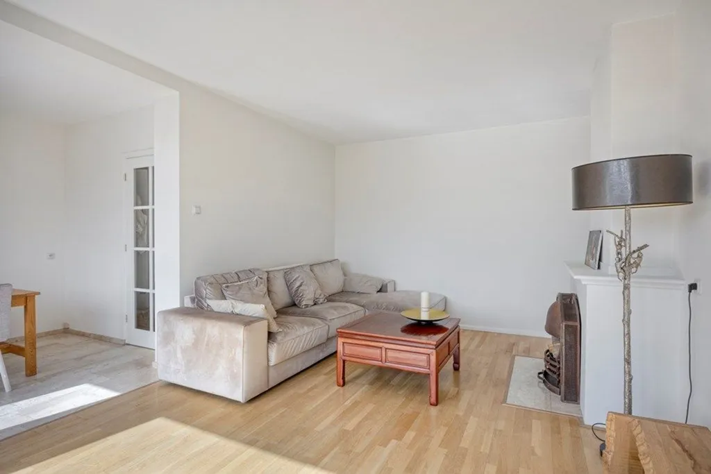Elutuba - Bright Two-Bedroom Portiekflat in Benoordenhout