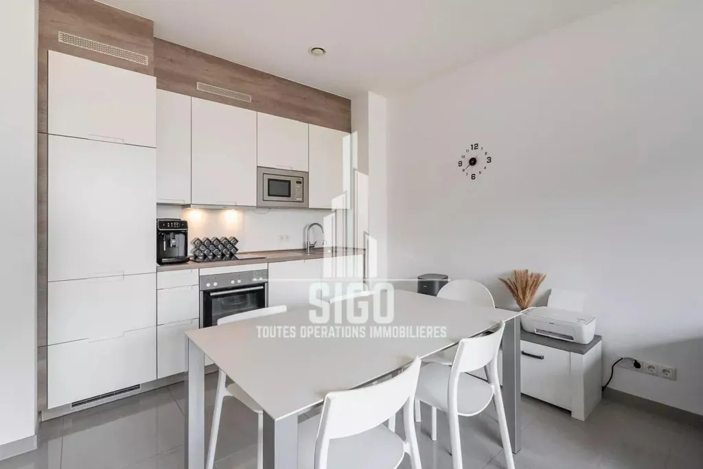 Cuisine - Appartement 1 Chambre avec Vue à Gasperich