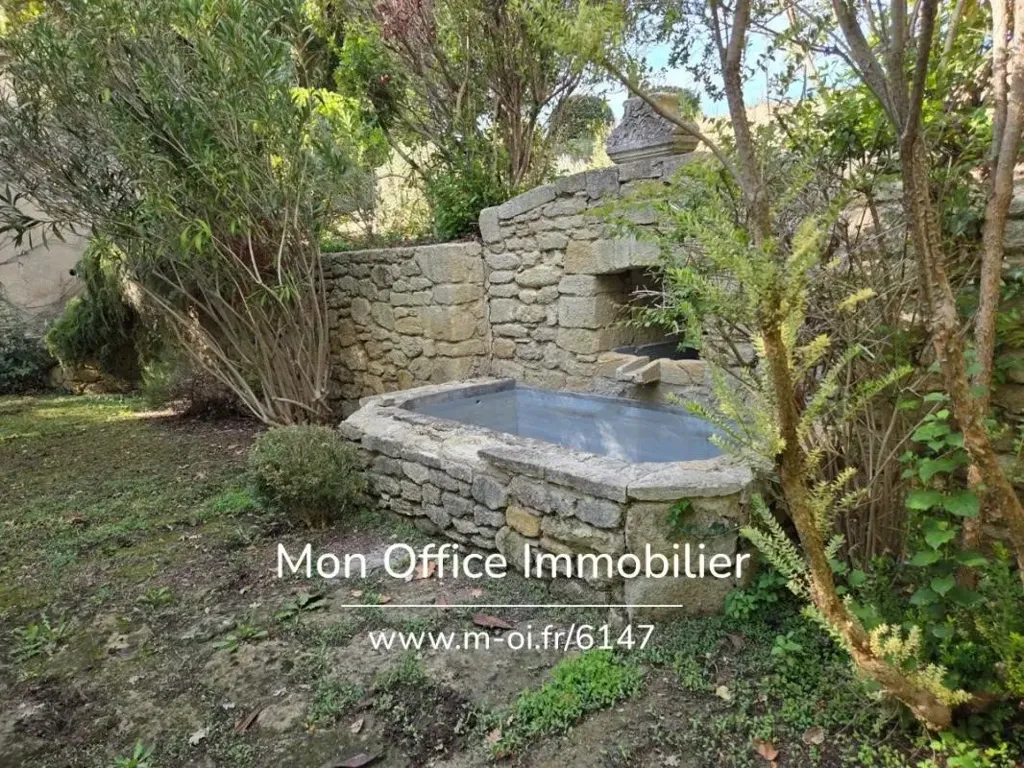 Jardin - Maison 9 pièces à Vaugines