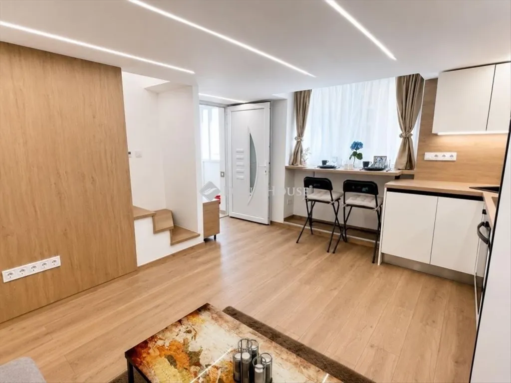 Séjour - Renovated Flat with Garden in Budapest 7th District