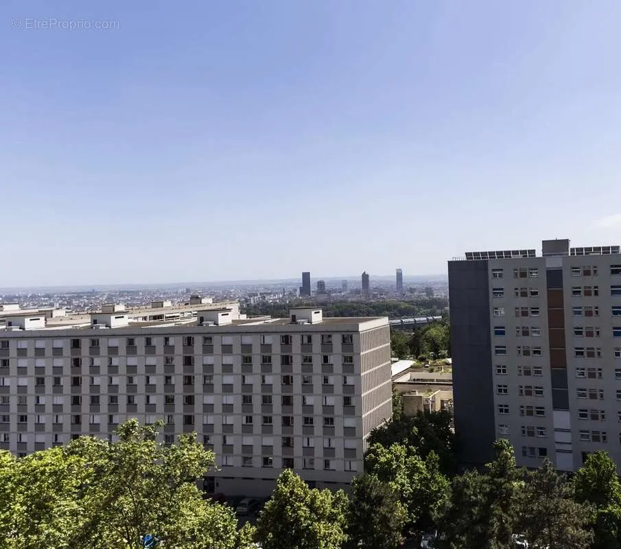 Balcon - Appartement avec vue sur Lyon au 10ème étage