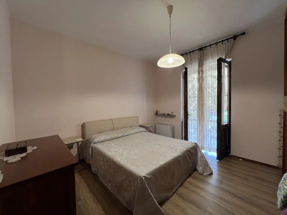 Bedrooms - Independent Villa with Garden in Mortara