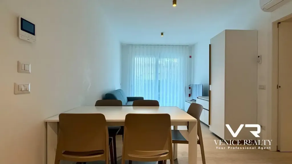 Salle à manger - Trilocale with Private Garden in Jesolo