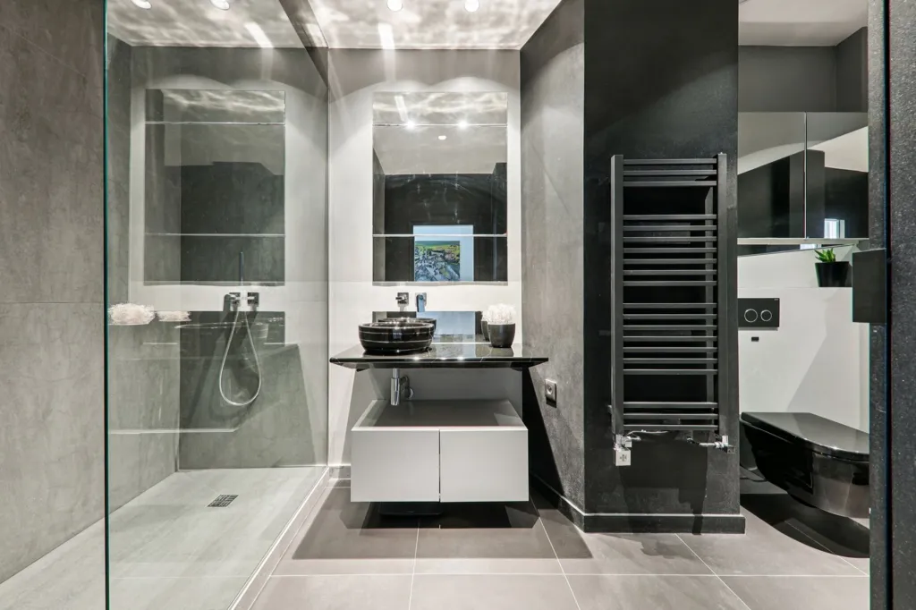 Vannitoad - Luxury Duplex with Balcony in Paris 5th