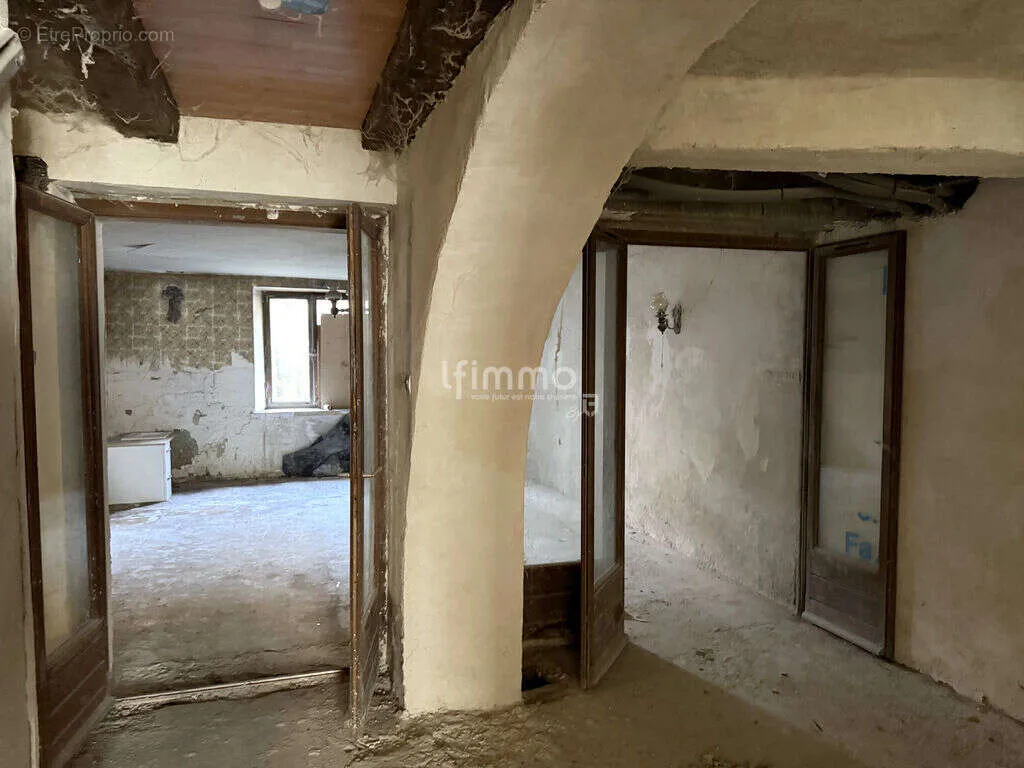 Hallway - Village House with Garden in Gomelange