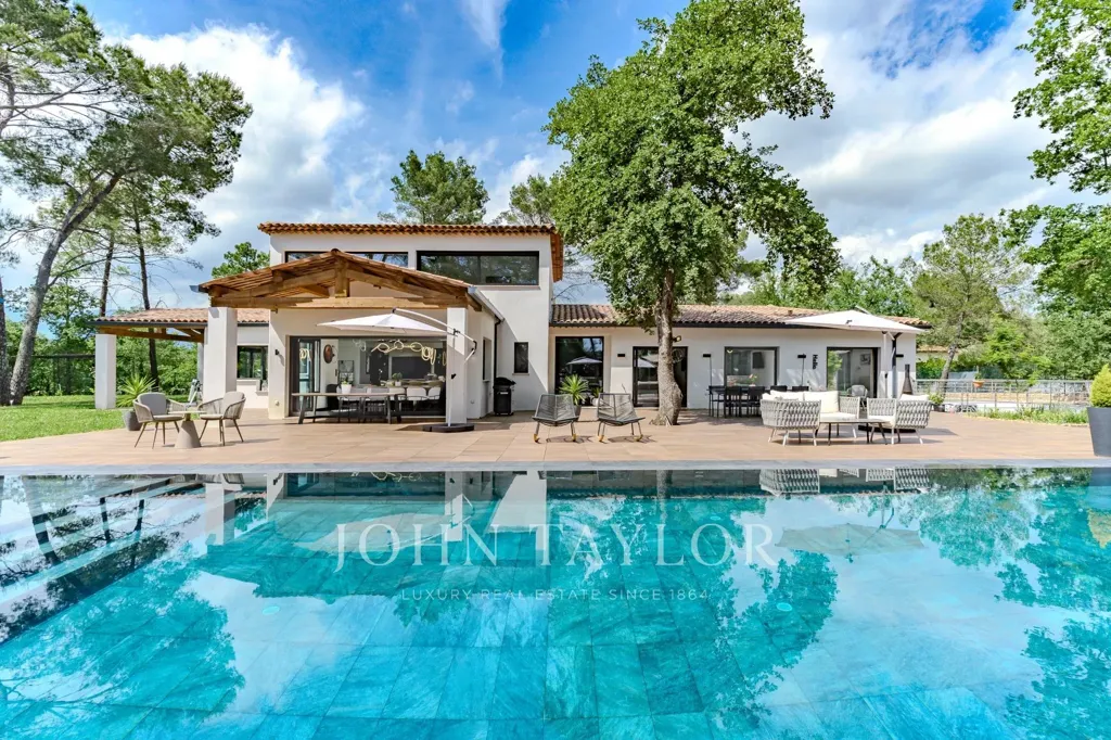 pool_area