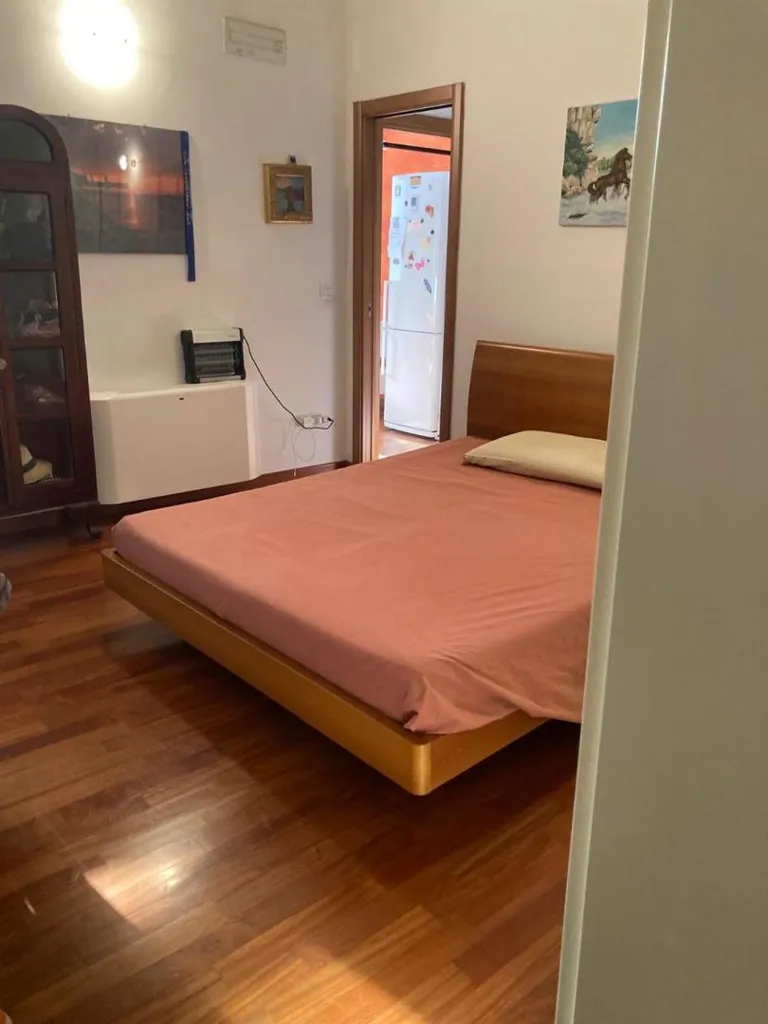 Bedrooms - Ground Floor Apartment with Private Entrance, Ancona