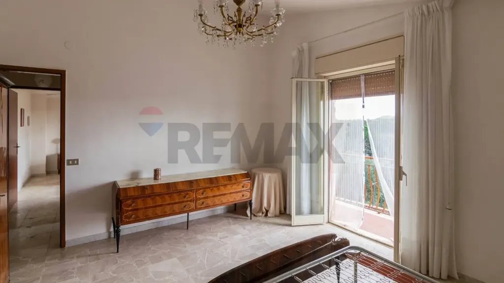Magamistoad - Bifamiliar Villa with Garden in Piazza Armerina