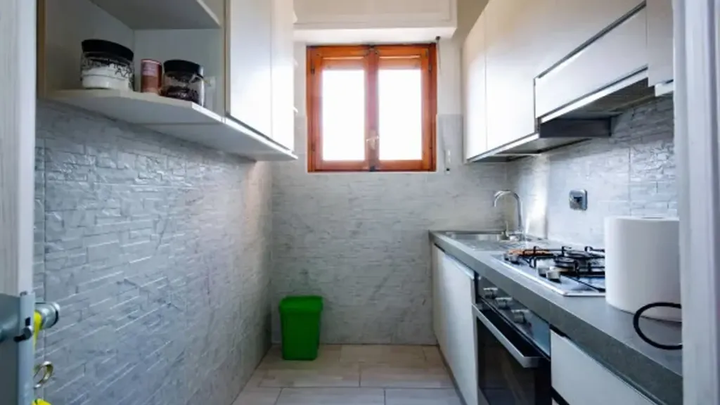 Cucina - Rearfitted Apartment with Balcony in Turin