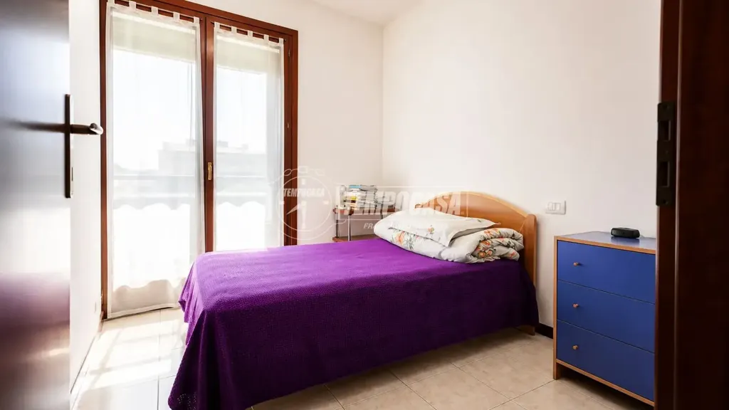 Chambres - Bright Triplex with Balcony in Lugana, Sirmione