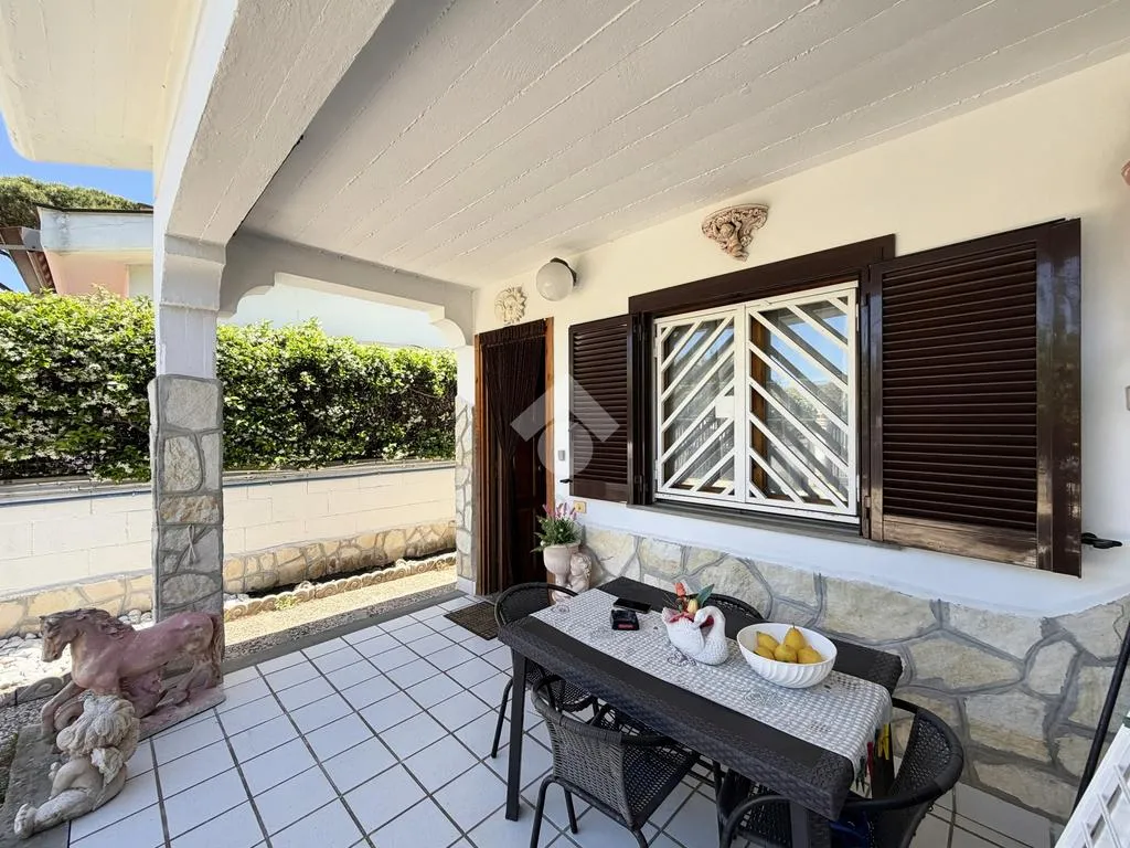 Terrass - Terraced Villa with Private Garden in Ardea