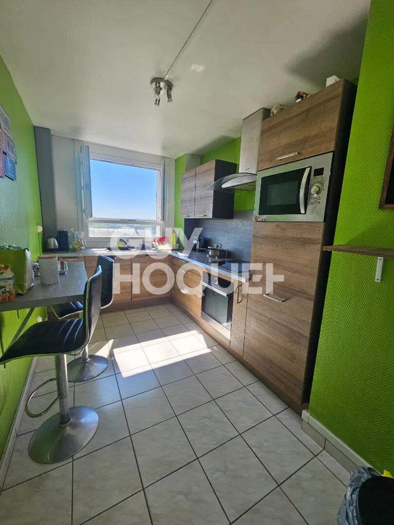 Köök - Spacious Flat with Balcony in Compiègne